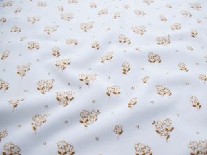 Nicki  - Blümchen - weiß