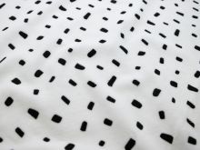 Nicki  - Flecken - weiß