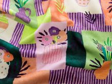 Canvas Digitaldruck Tossed Vases by Nerida Hansen - Abstrakte Vasen mit Blumen - pastellpink