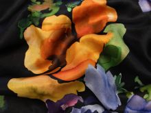 Nahaufnahme von Seide Satin - Abstrakte Blumen - schwarz